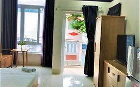 Love Hotel & Apartments